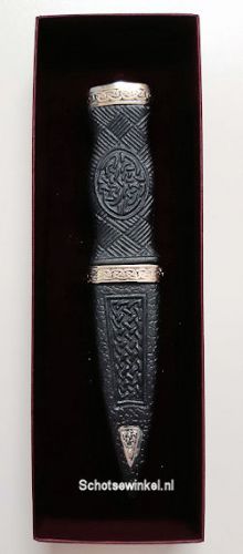 Celtic Sgian Dubh  geslepen glas op top, safety