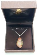 Hanging, Lewisian nice stone, ca. 2 cm