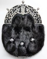 Mink Dress Sporran, Three tassel